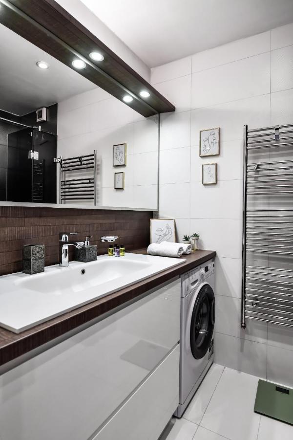 2 Bedroom Penthouse In City Center, Free Parking Saraievo Exterior foto